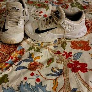 Girls nike volleyball shoes